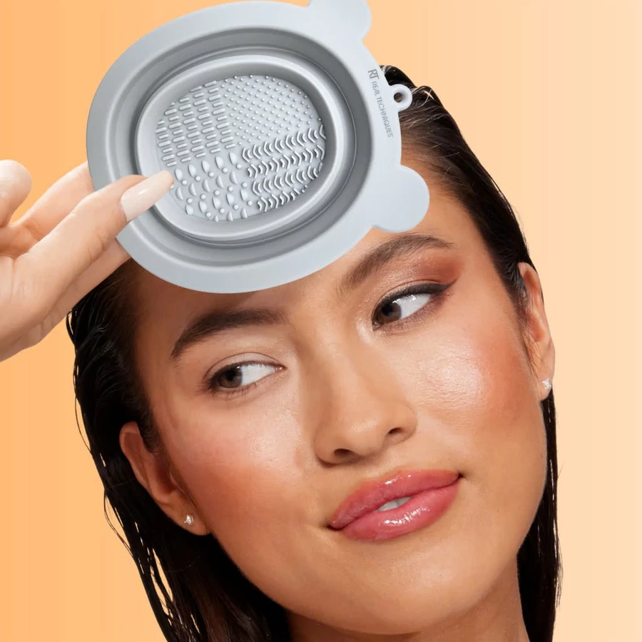  Bát Silicone Vệ Sinh Cọ Trang Điểm RT Real Techniques RTBAT01